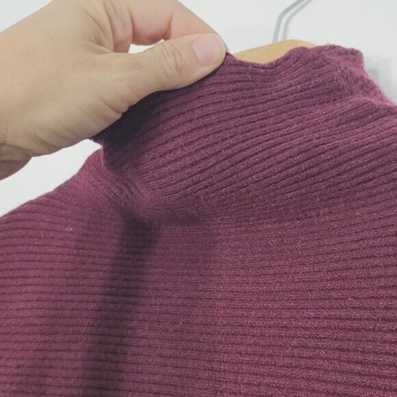 Philosophy Burgundy Long Sleeve Ribbed Turtleneck Cropped Knit Sweater Large - Picture 5 of 9